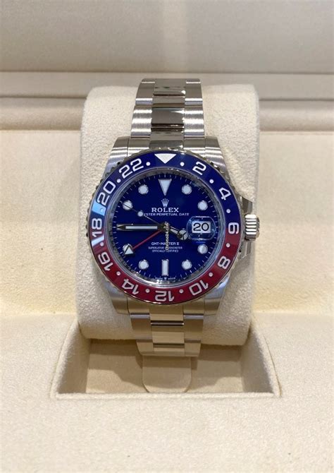 rolex gmt pepsi 2022.